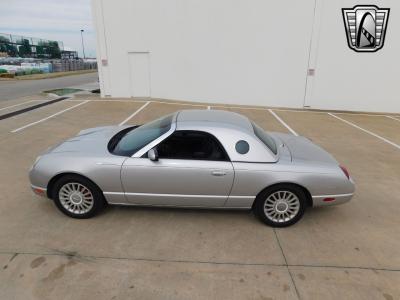 2005 Ford Thunderbird