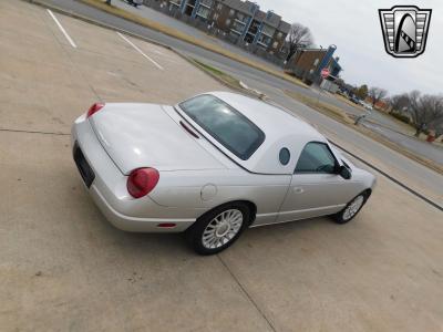 2005 Ford Thunderbird