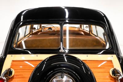 1949 Ford Custom Woody Wagon