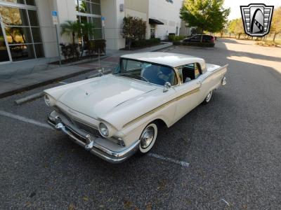 1957 Ford Fairlane