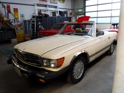 1980 Mercedes - Benz 450SL W107 roadster &#039;&#039;80