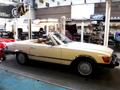 1980 Mercedes - Benz 450SL W107 roadster &#039;&#039;80