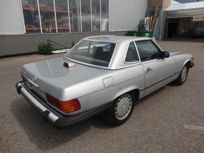 1986 Mercedes - Benz 560SL Roadster