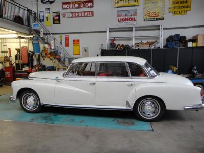 1960 Mercedes - Benz 300 Dora