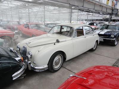 1960 Jaguar MK2 - wit