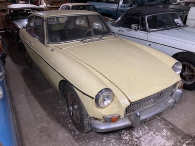 1970 MG B GT to restore &#039;&#039;70