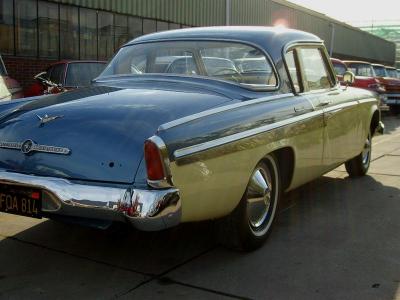 1955 Studebaker President - geel