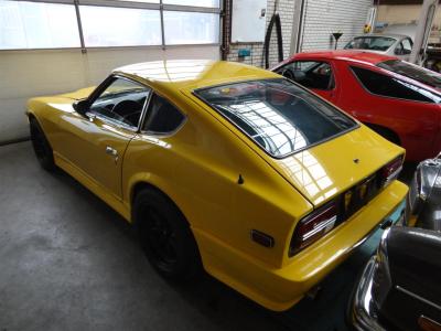 1970 Datsun 240Z bright yellow