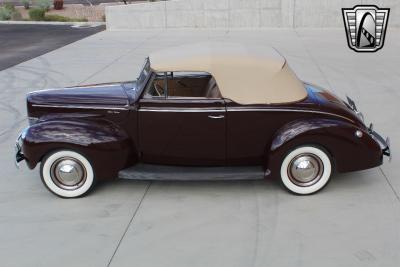 1940 Ford Deluxe