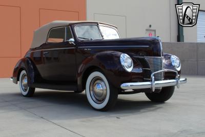 1940 Ford Deluxe