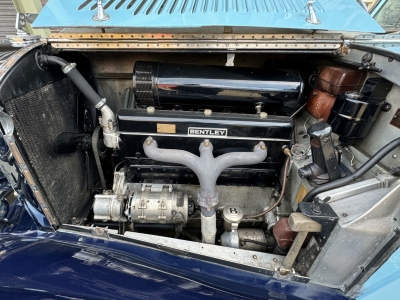 1939 Bentley 4 ¼  Litre Overdrive H.J.Mulliner 'High Vision' Saloon B102MR