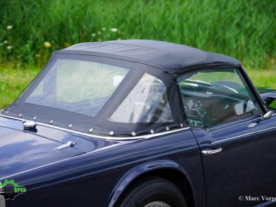 Triumph TR4 blue 1963