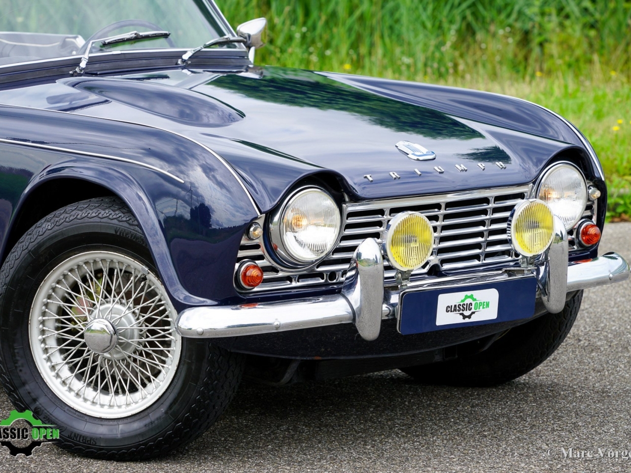 Triumph TR4 blue 1963