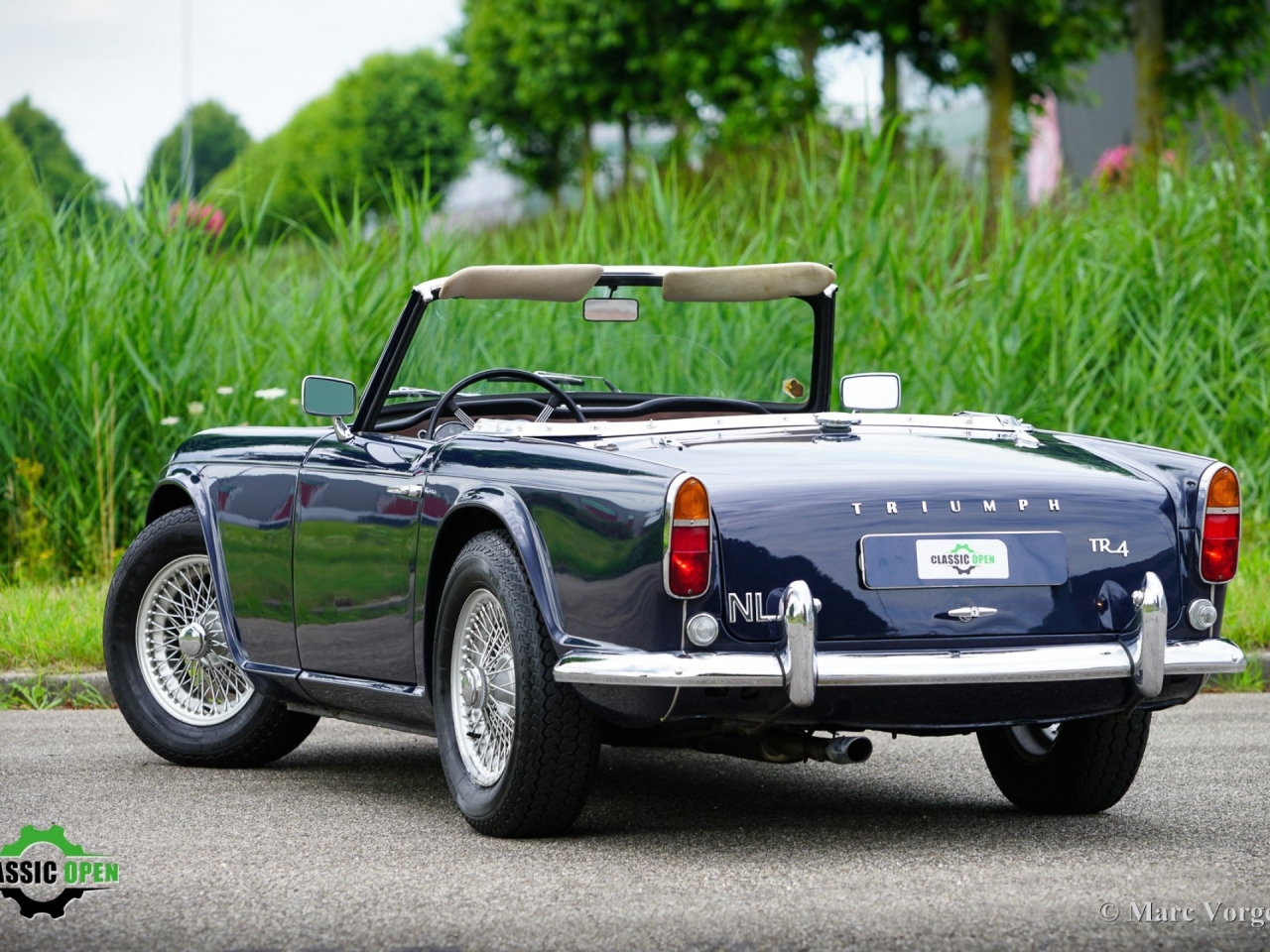 Triumph TR4 blue 1963